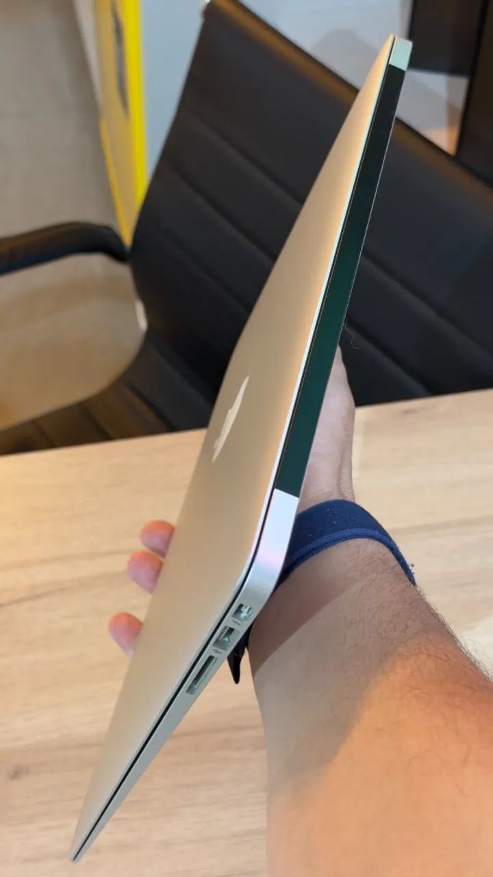 MacBook Air 2013 | Intel Core i7 | 500GB SSD | 4GB Ram - Loja