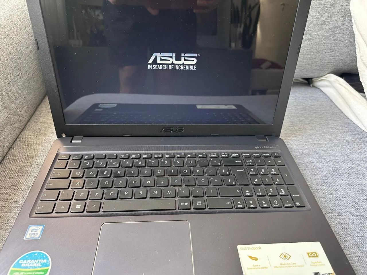 Vendo Notebook Asus Intel CORE i3-7020U CPU @2.30GHz - Foto 2