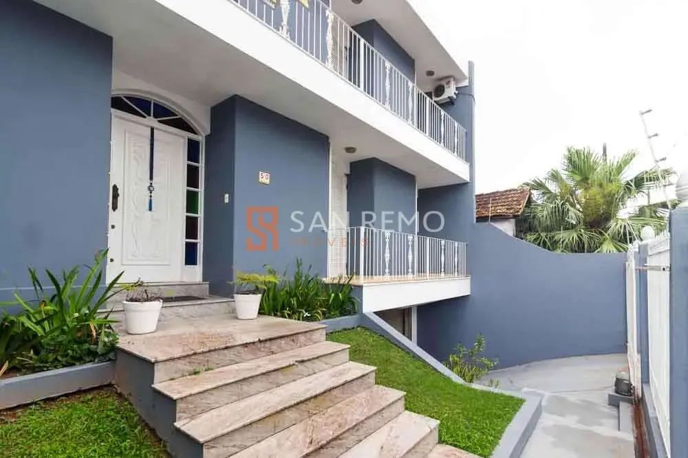Estreito | Casa 5 quartos, sendo 2 suites