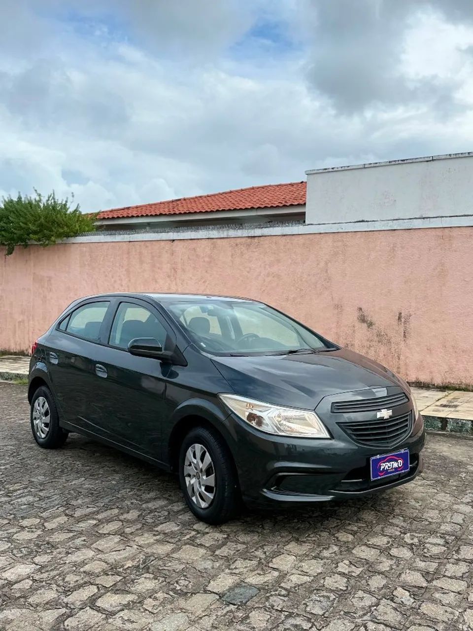 Chevrolet Onix ONIX HATCH Joy 1.0 8V Flex 5p Mec. 2017