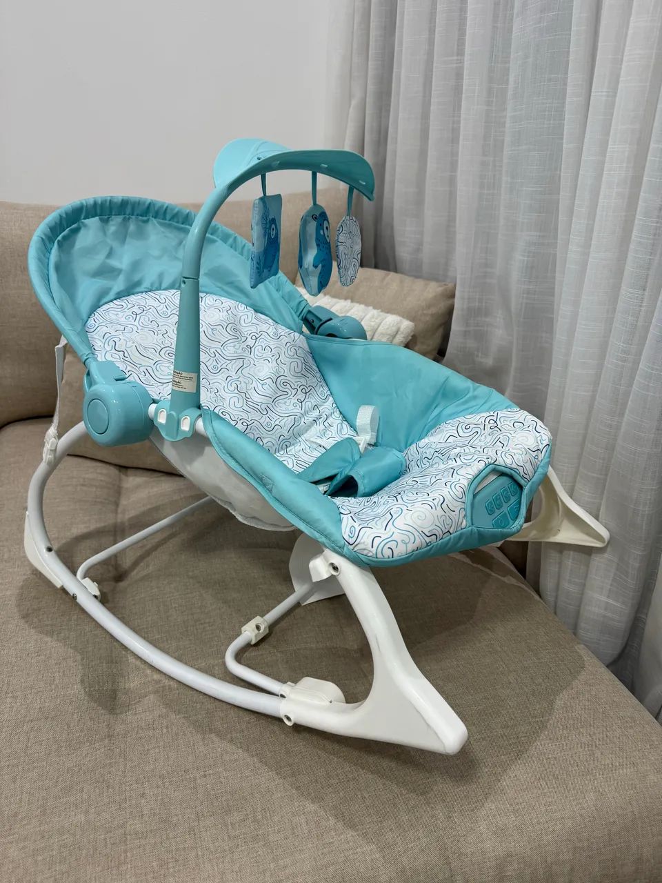 Cadeira de Descanso e Balanço com Som RiHappy