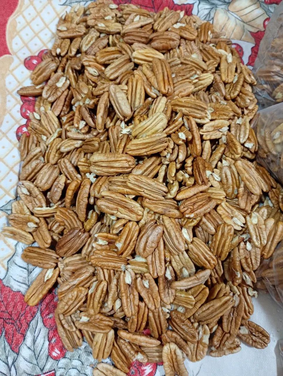 Nozes pecan descascada e selecionadas - Foto 4