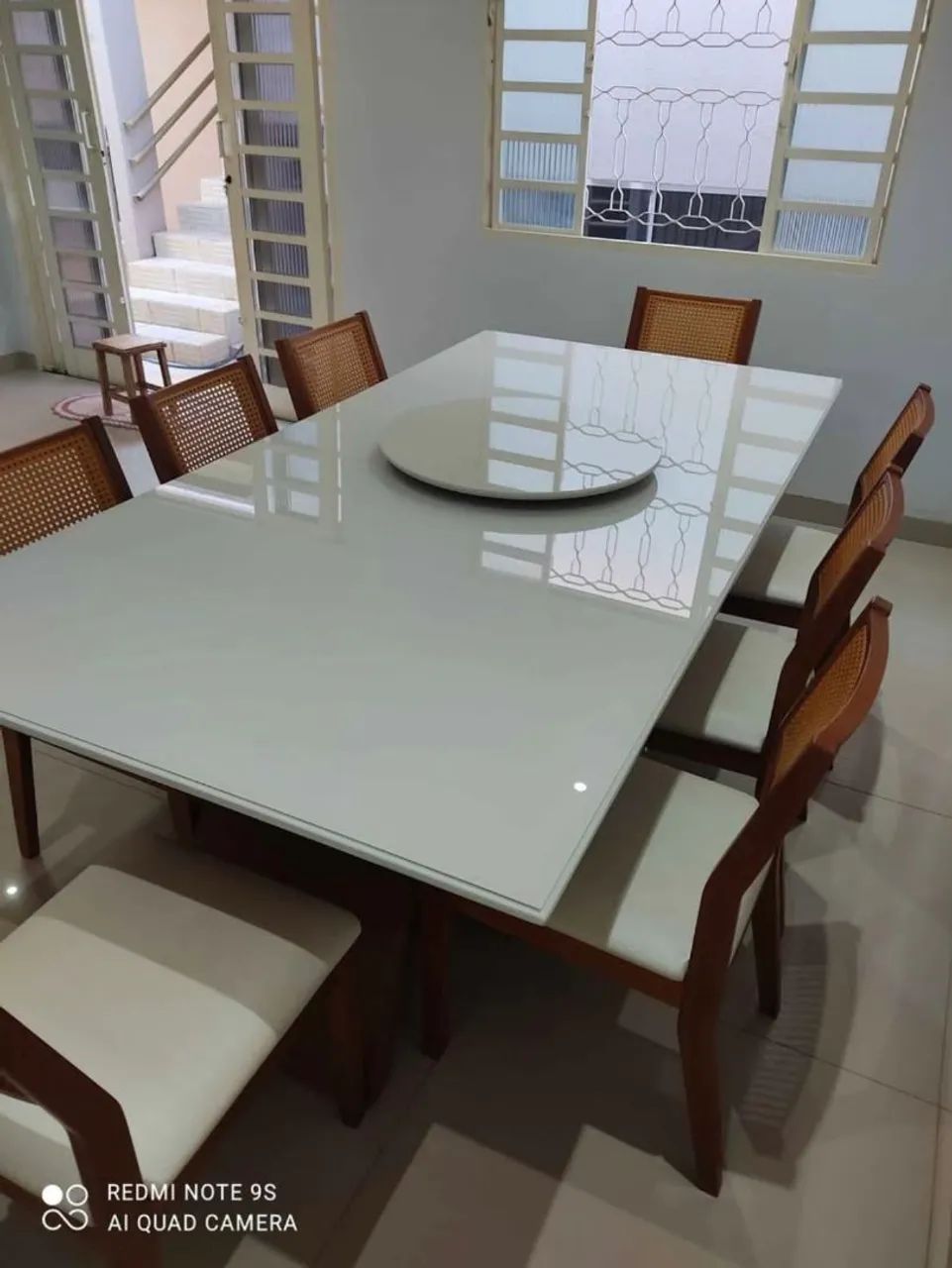 Mesa jantar laca com cadeiras 8 lugares  - Foto 2