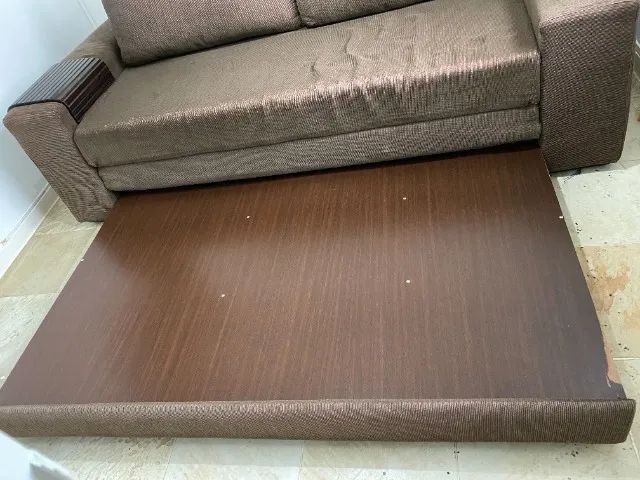 Sofá cama 4 lugares  marrom ( Fiorella Design Móveis ) com  2,17 cm de largura. - Foto 4