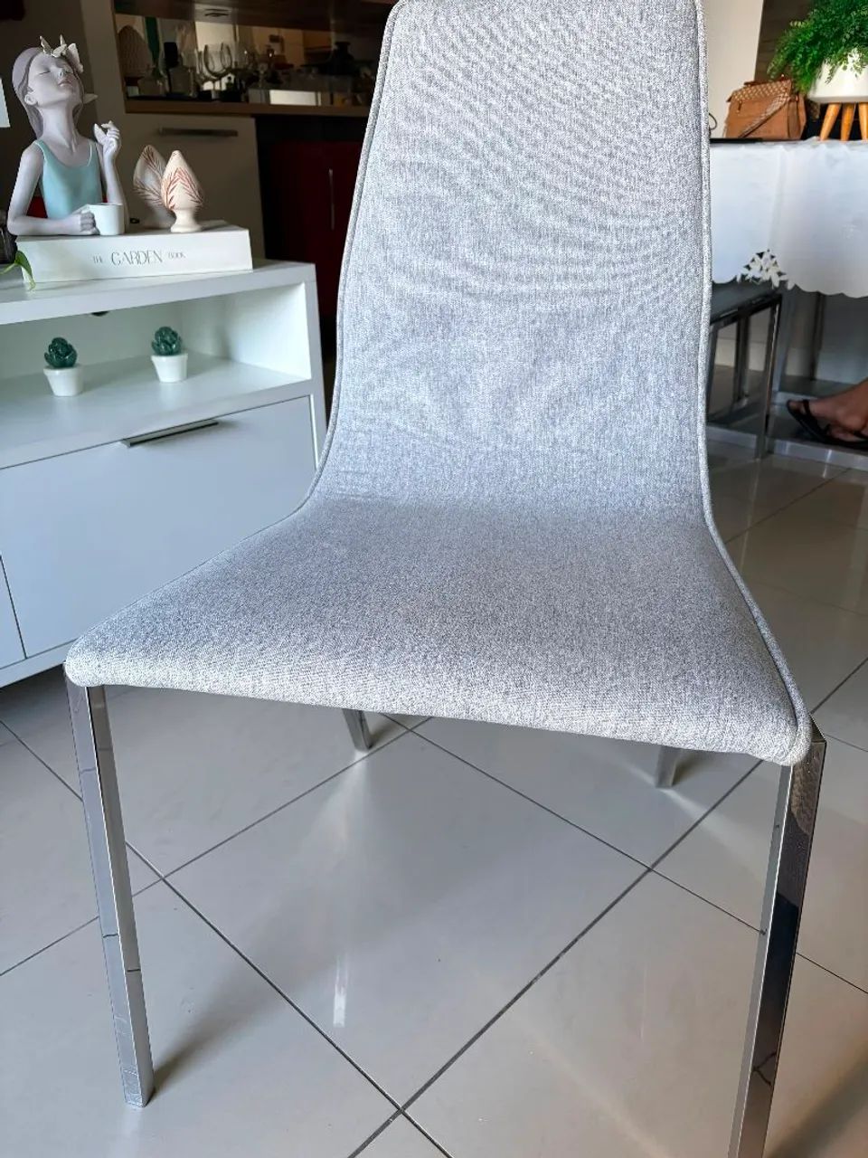 Conjunto de mesa e cadeiras - Foto 4