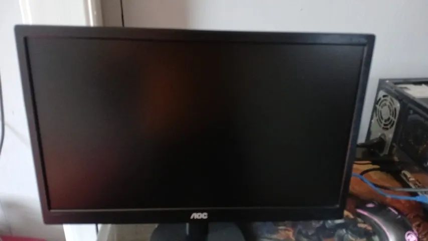 MONITOR 19 polegadas entrada HDMI e vga aceito cartão - Foto 3