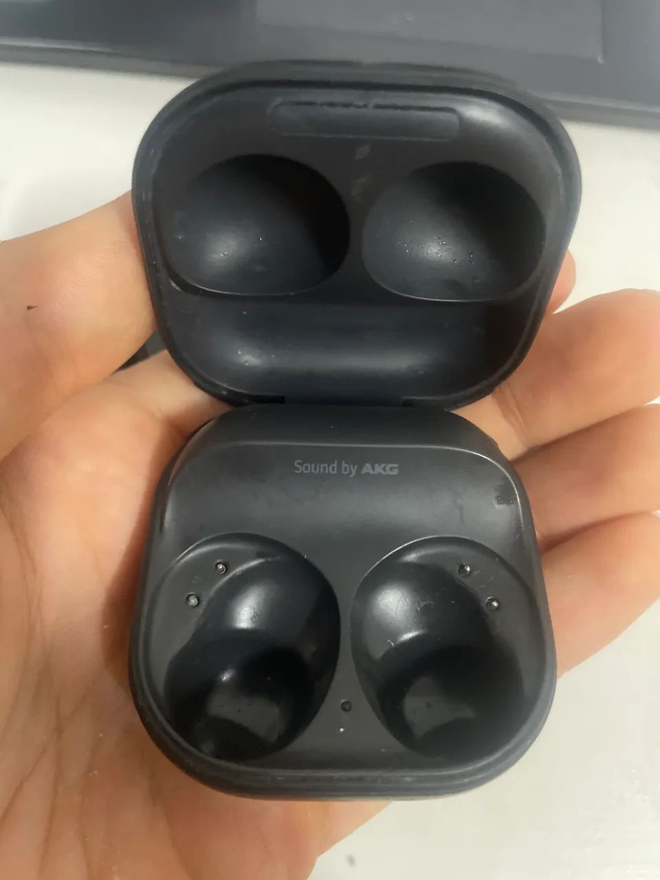 Caixa carregamento Galaxy Buds2 Pro  - Foto 2