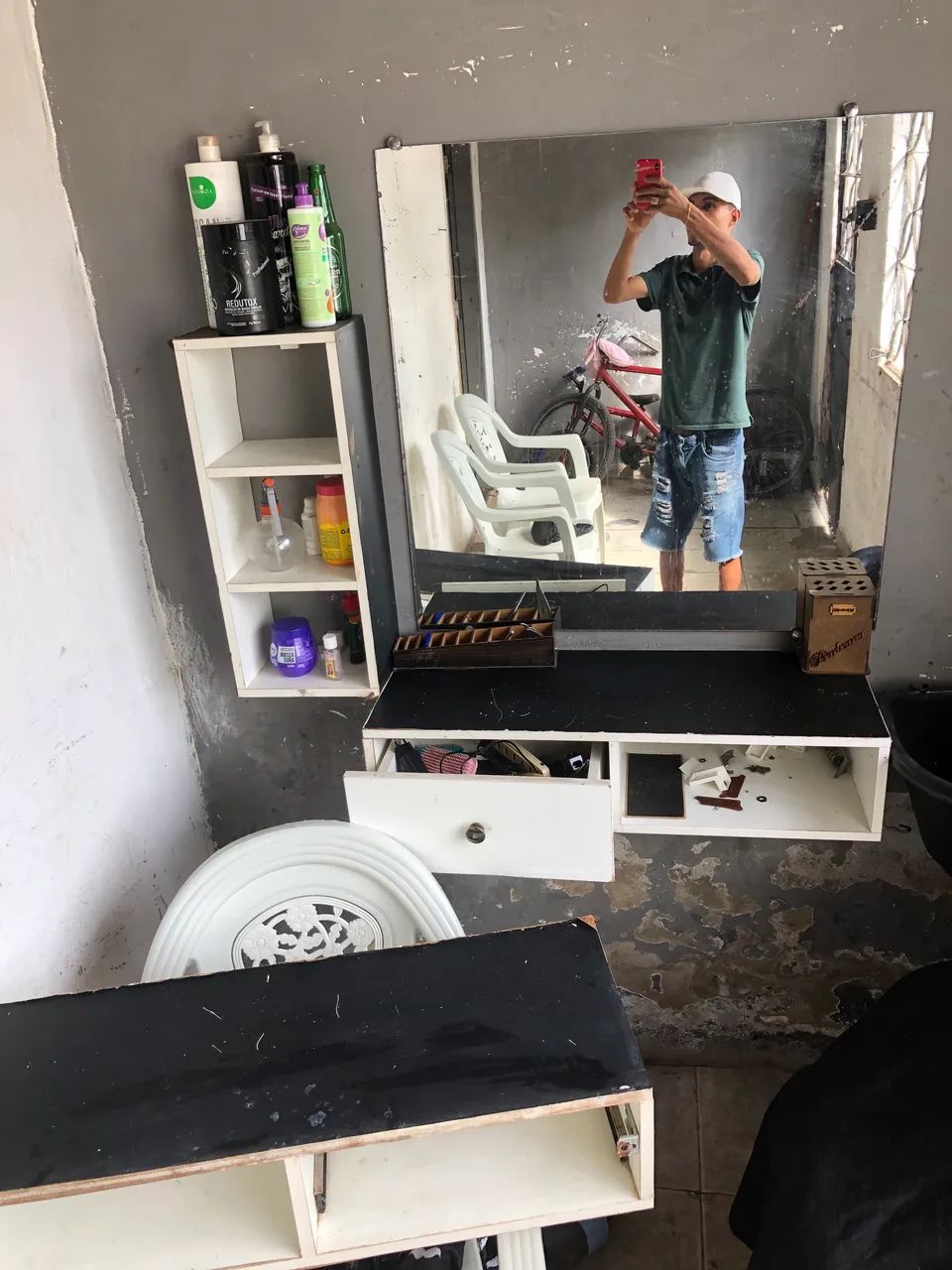 Uma Bancada completa e a outra so a bancada e duas prateleira  - Foto 3