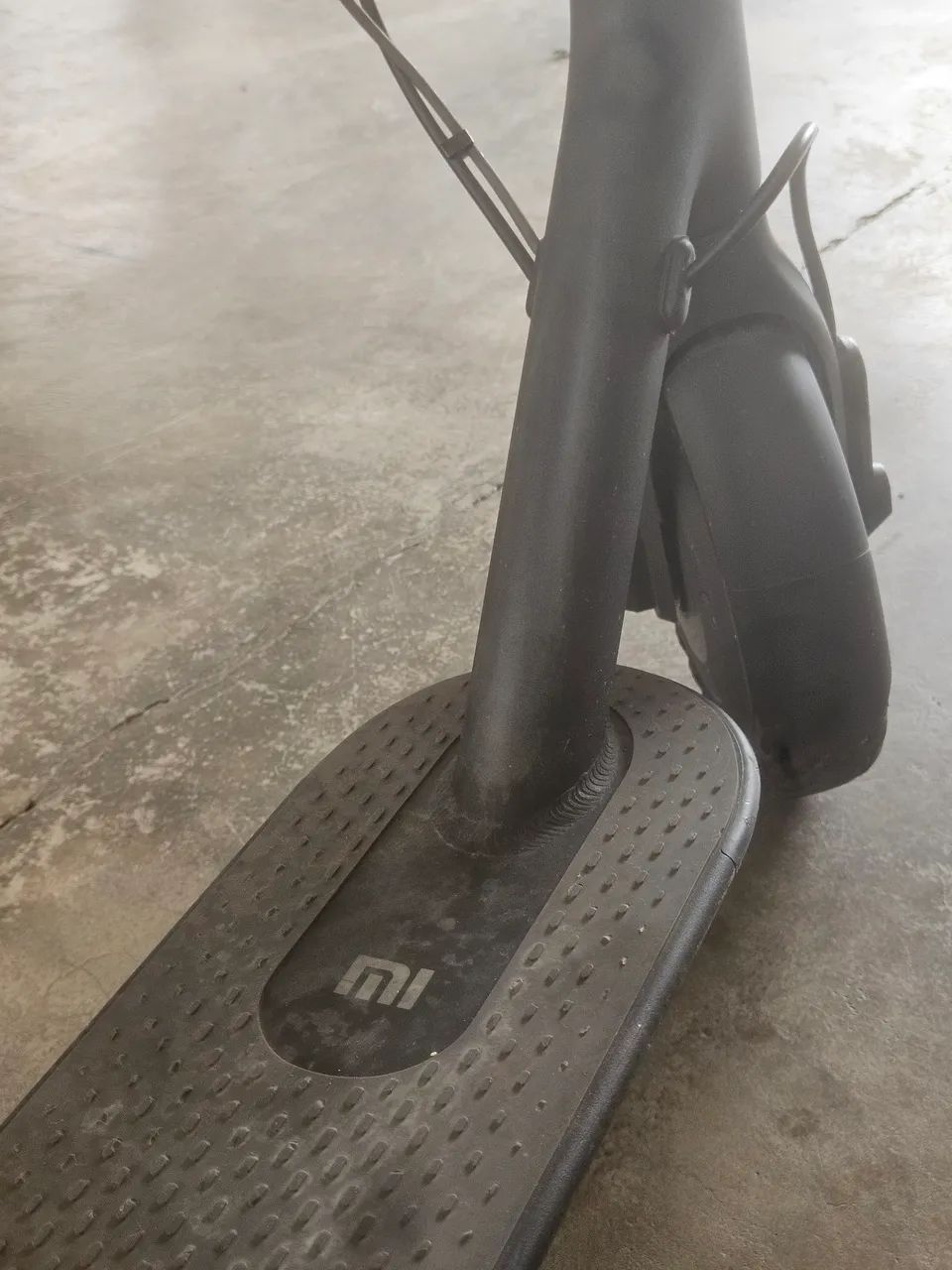 Patinete Xiaomi Mi Essential  - Foto 4