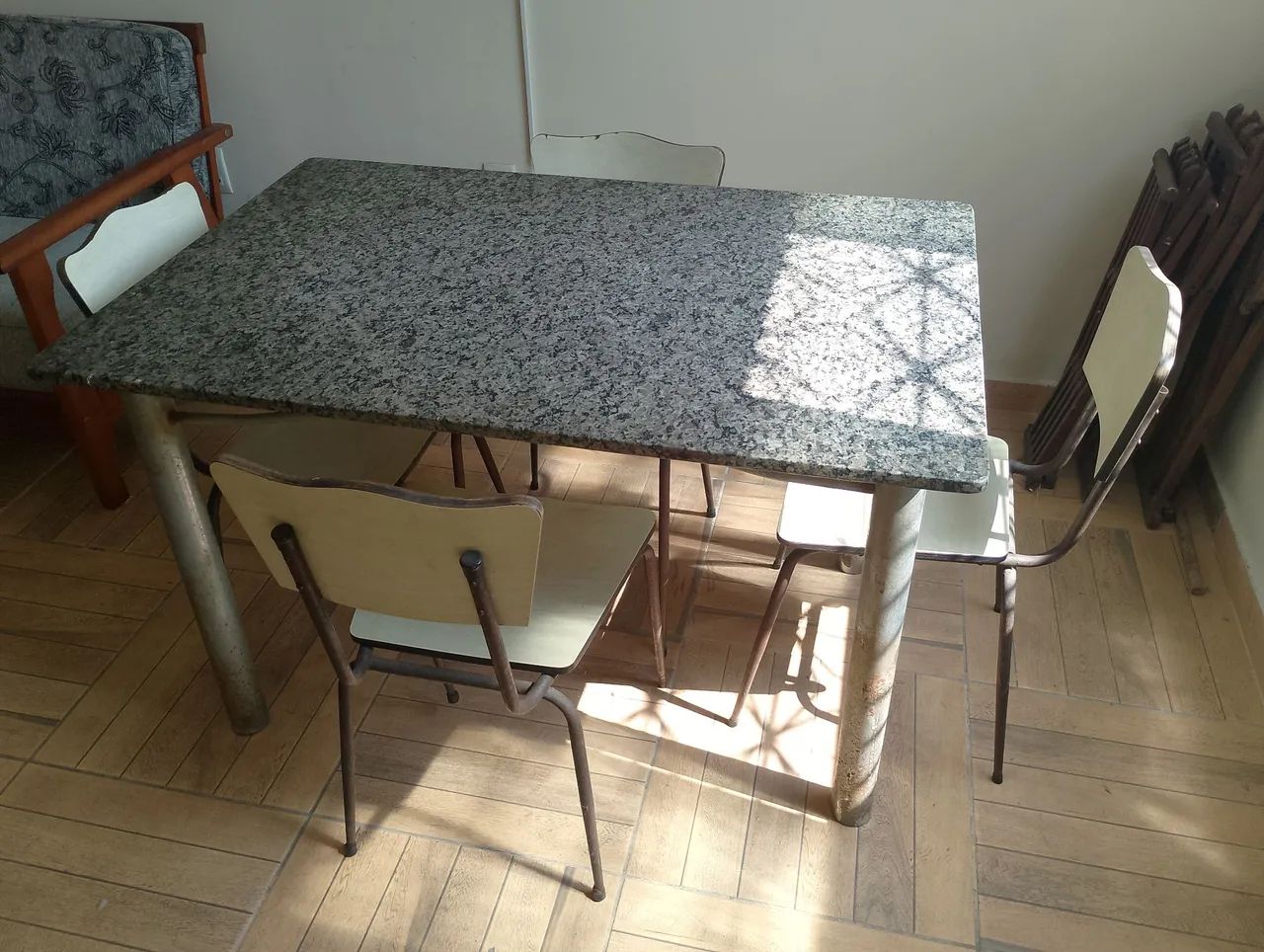 Mesa de Jantar tampo de granito - Foto 2