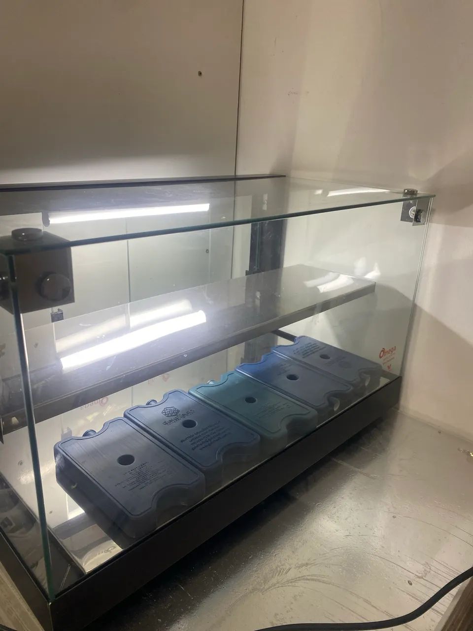 Estufa vitrine fria com led 62cm com gelox - Foto 5
