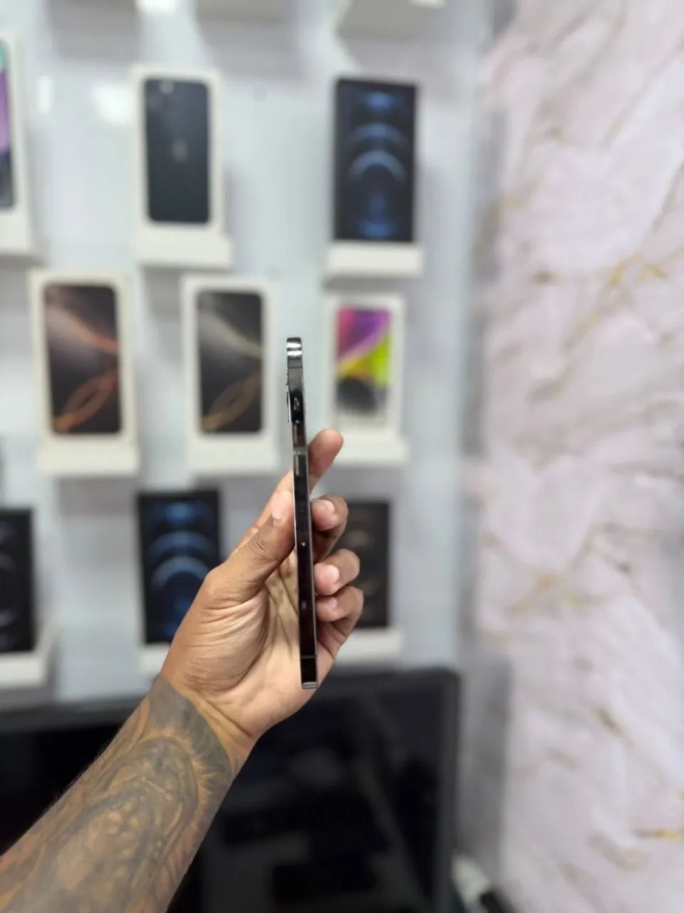 IPHONE 13 PRO MAX 128GB PRETO<br>R$ 2.999,00 - Foto 4