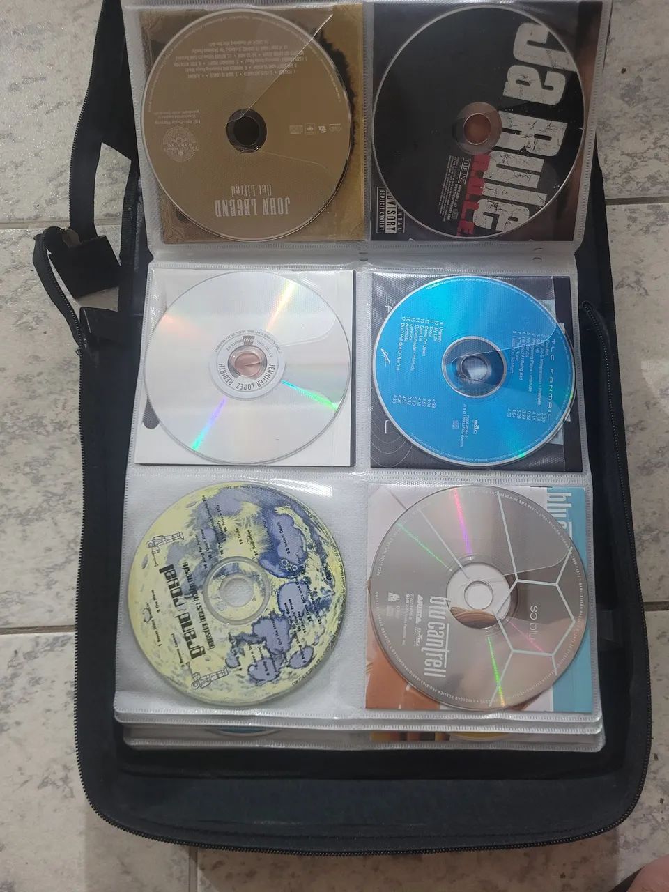 Pasta de CDs Originais434735809907271684