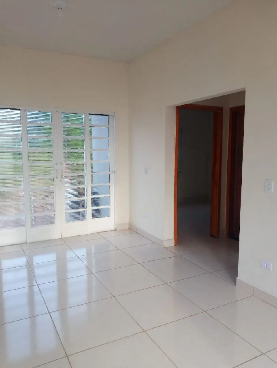 Vendo casa com boa localização  - Foto 5