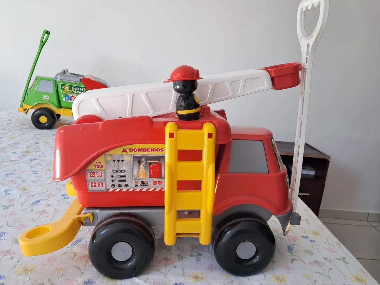 Caminhão de Bombeiros 