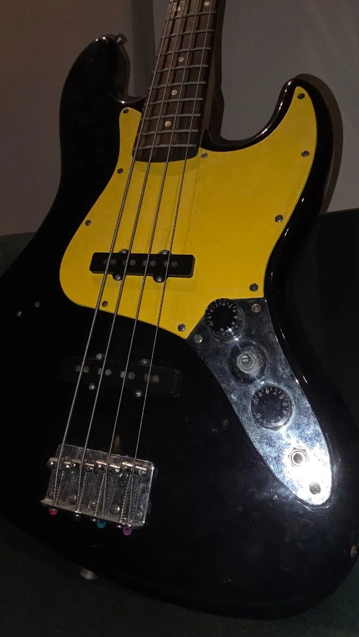 Baixo Fender Squier - Foto 3