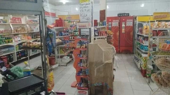 Passo padaria com 40 anos   troca ou casa ou carro - Foto 4