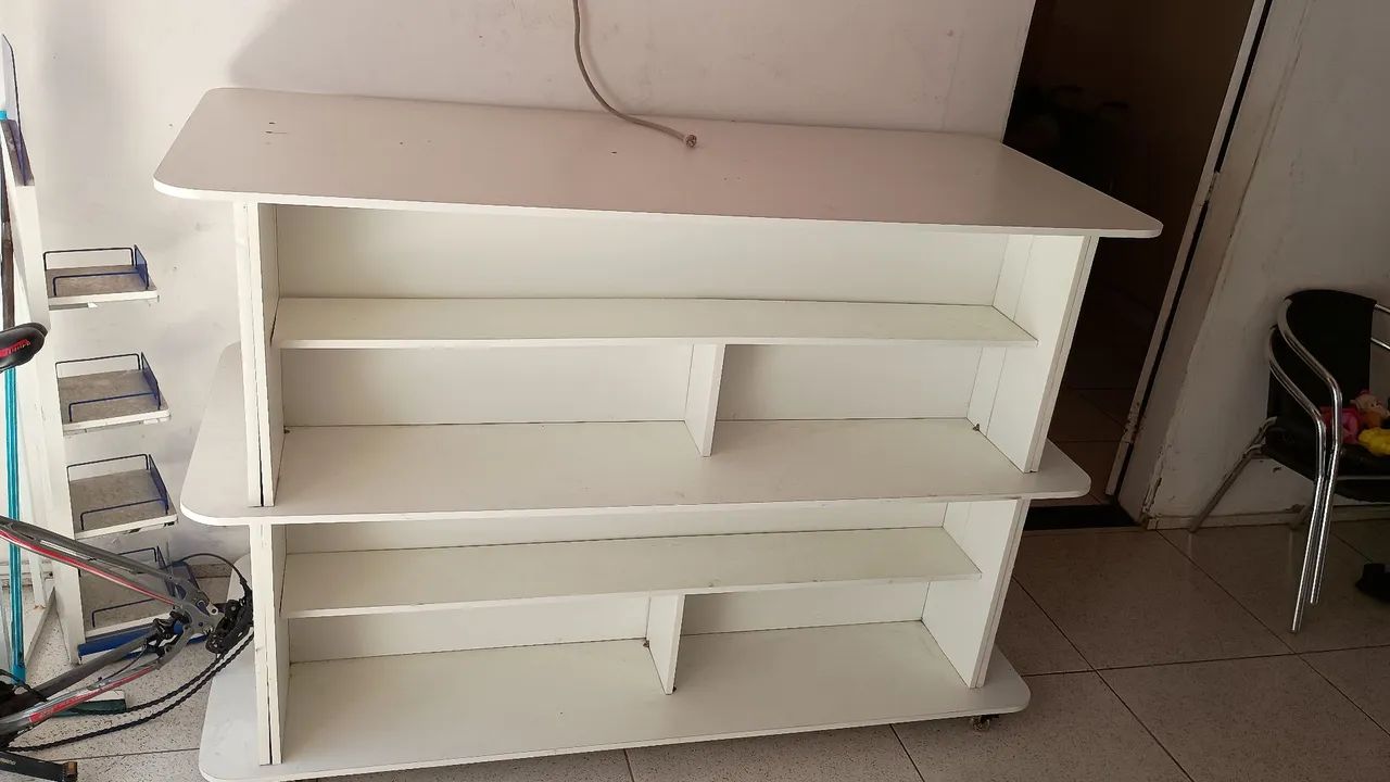 Gondula MDF Expositora Central com paneiel canaletado