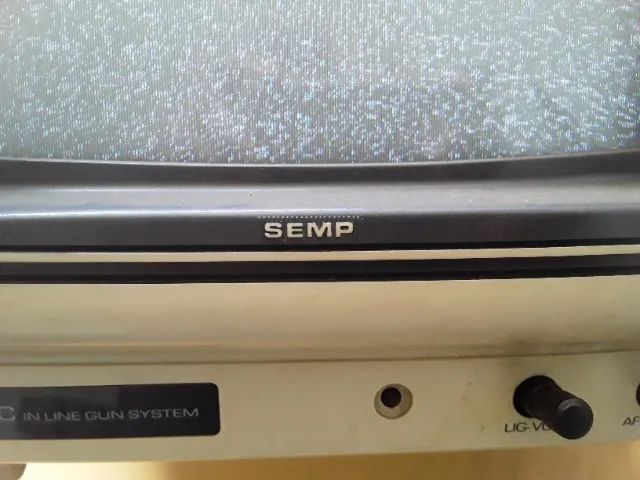 TV Semp Toshiba 10 polegadas de tubo (anos 80) funcionando. - Foto 5