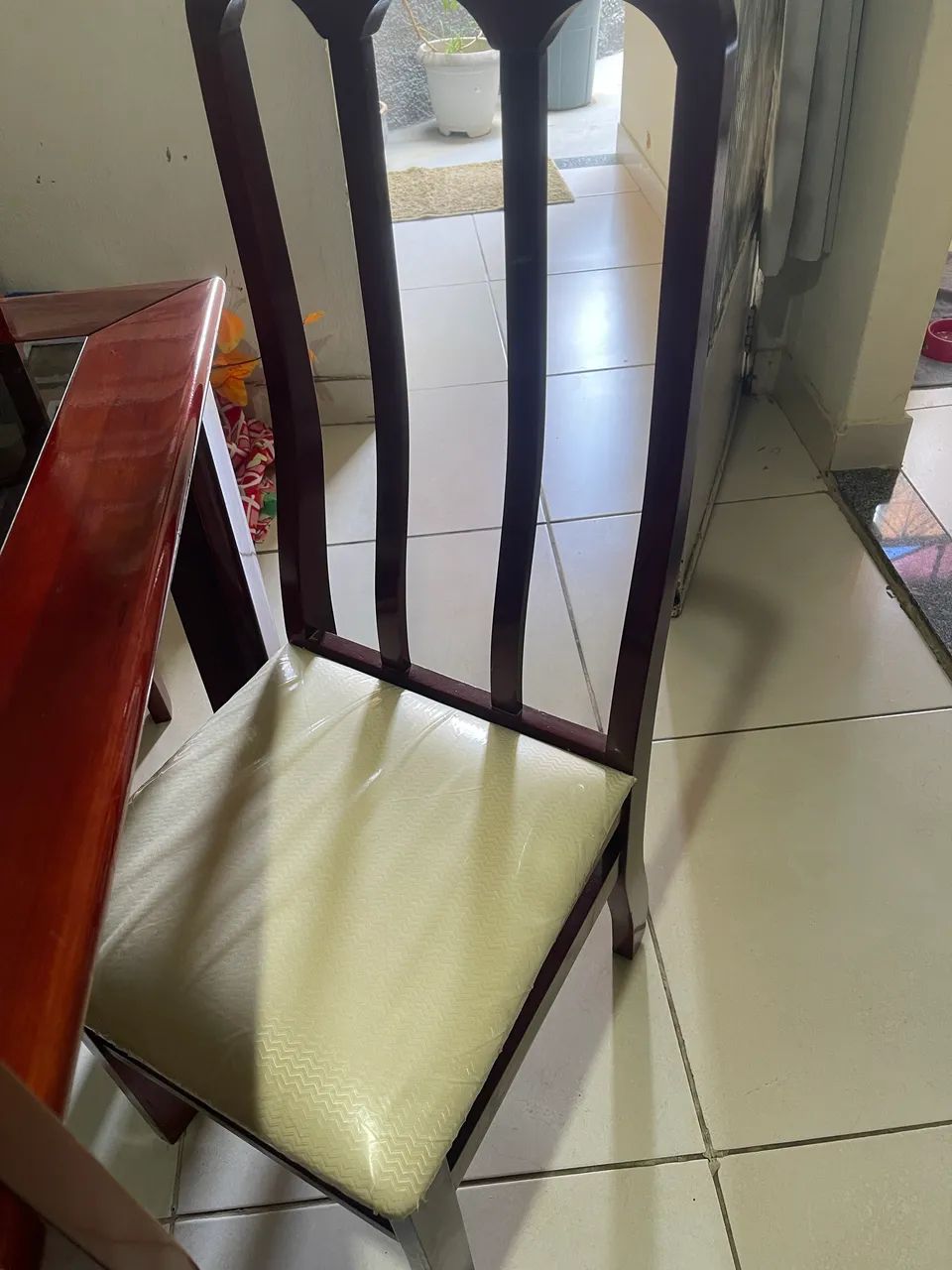 Mesa com 6 cadeiras - Foto 3