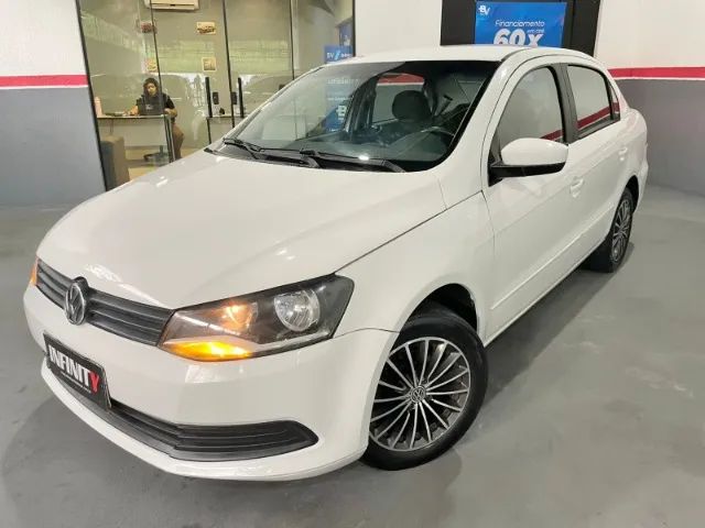 Volkswagen Voyage 2015