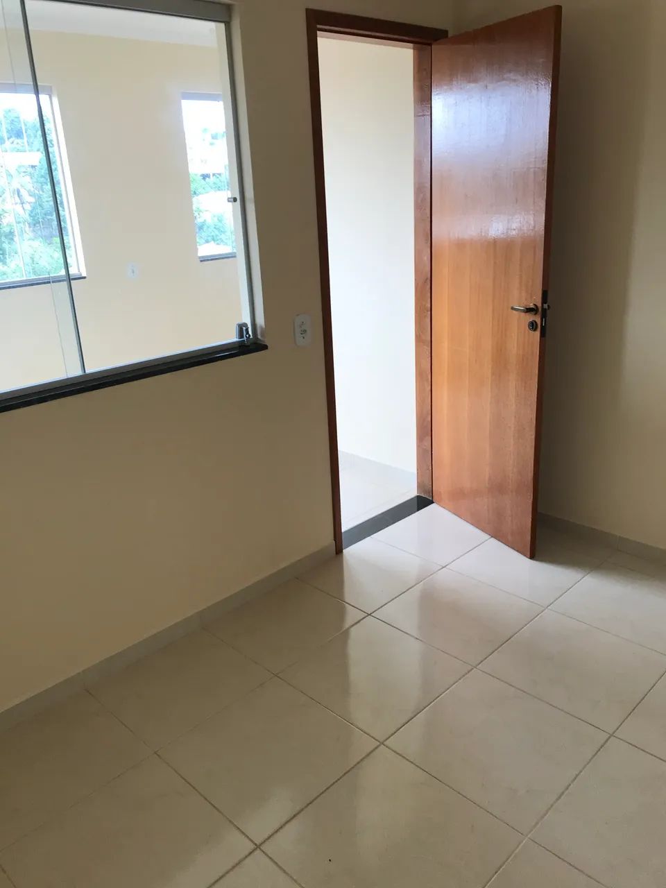 Aluga-se apartamento 