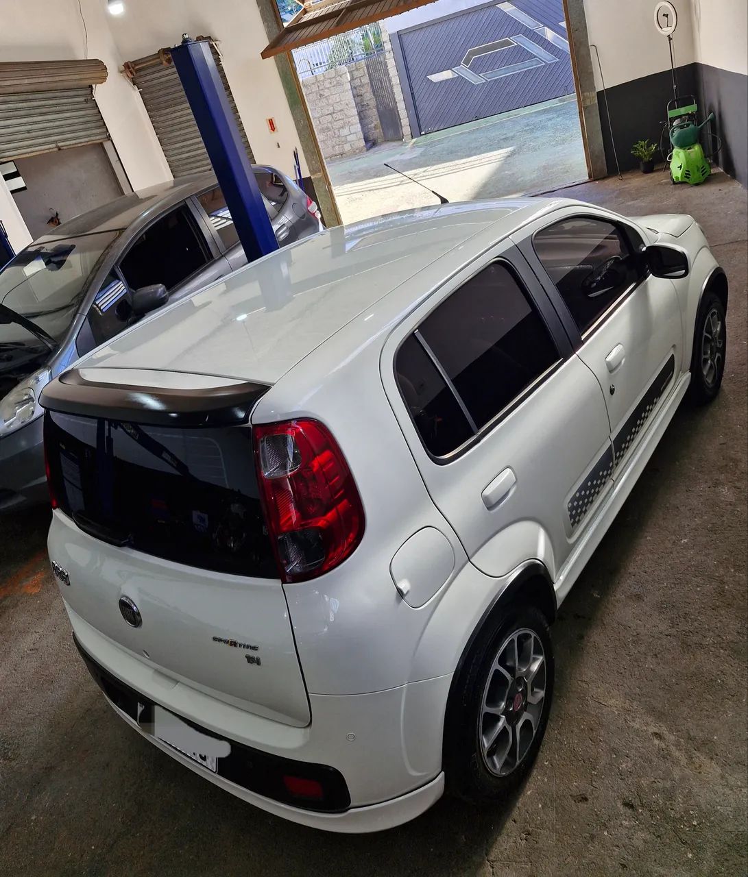 Fiat Uno Sporting 1.4 EVO Fire Flex 8V 4P 2013 - Foto 4