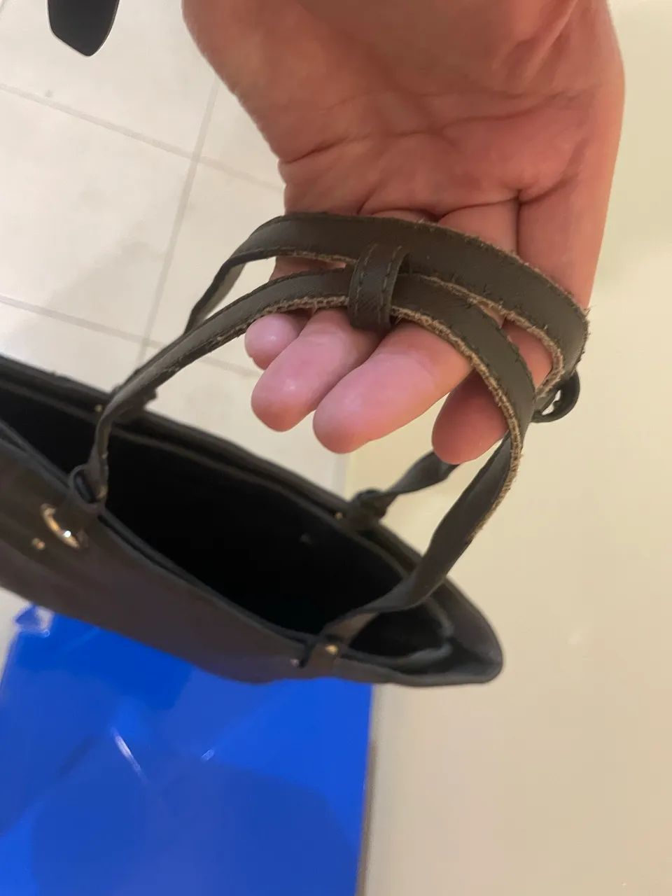 Vendo bolsa feminina preta - Foto 2