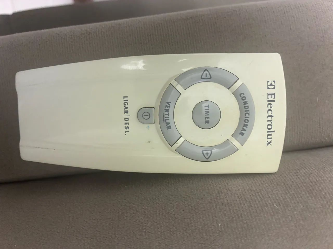 Ar condicionado 10.000btus 110v de controle remoto  - Foto 5