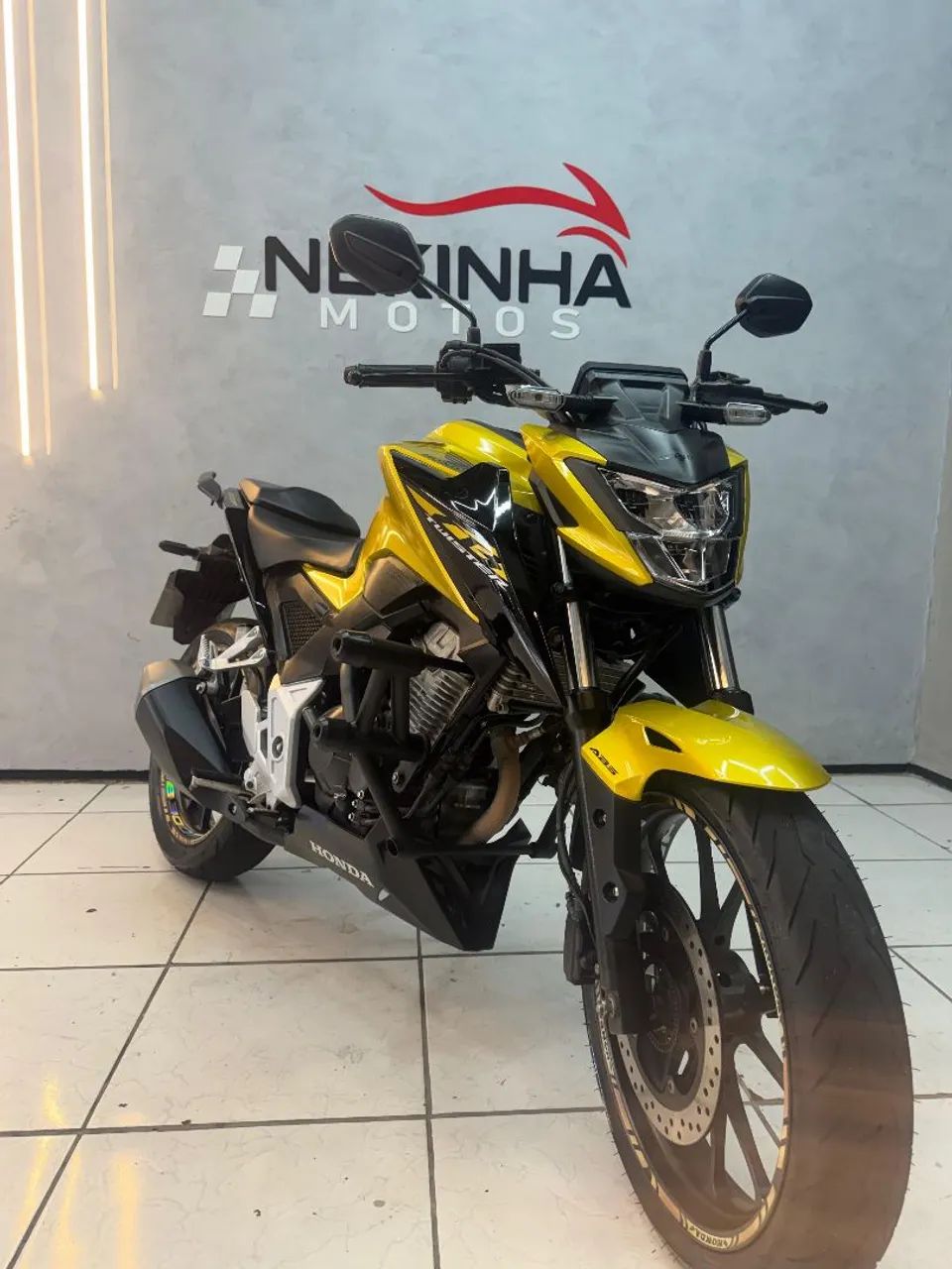 CB 300F - 2024 - 9Mil KM - EXTRA!