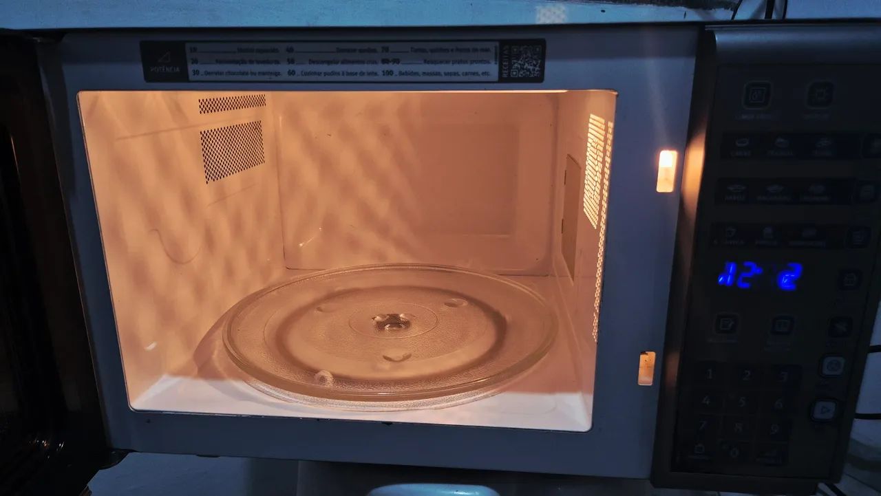 Microondas Espelhado Electrolux - Foto 2