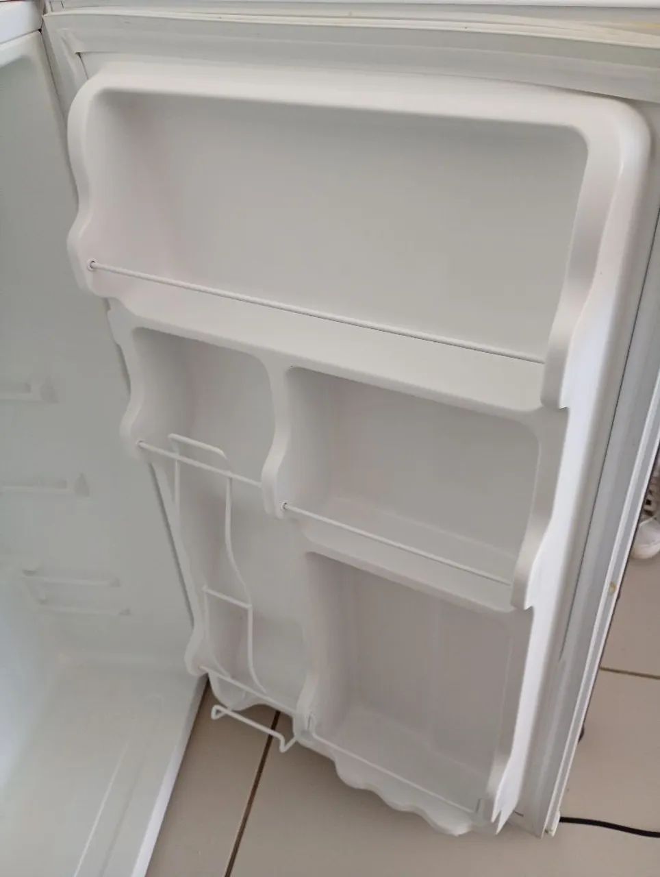 Frigobar Midea 93 LT - Geladeiras e Freezers - Petrópolis, Maceió