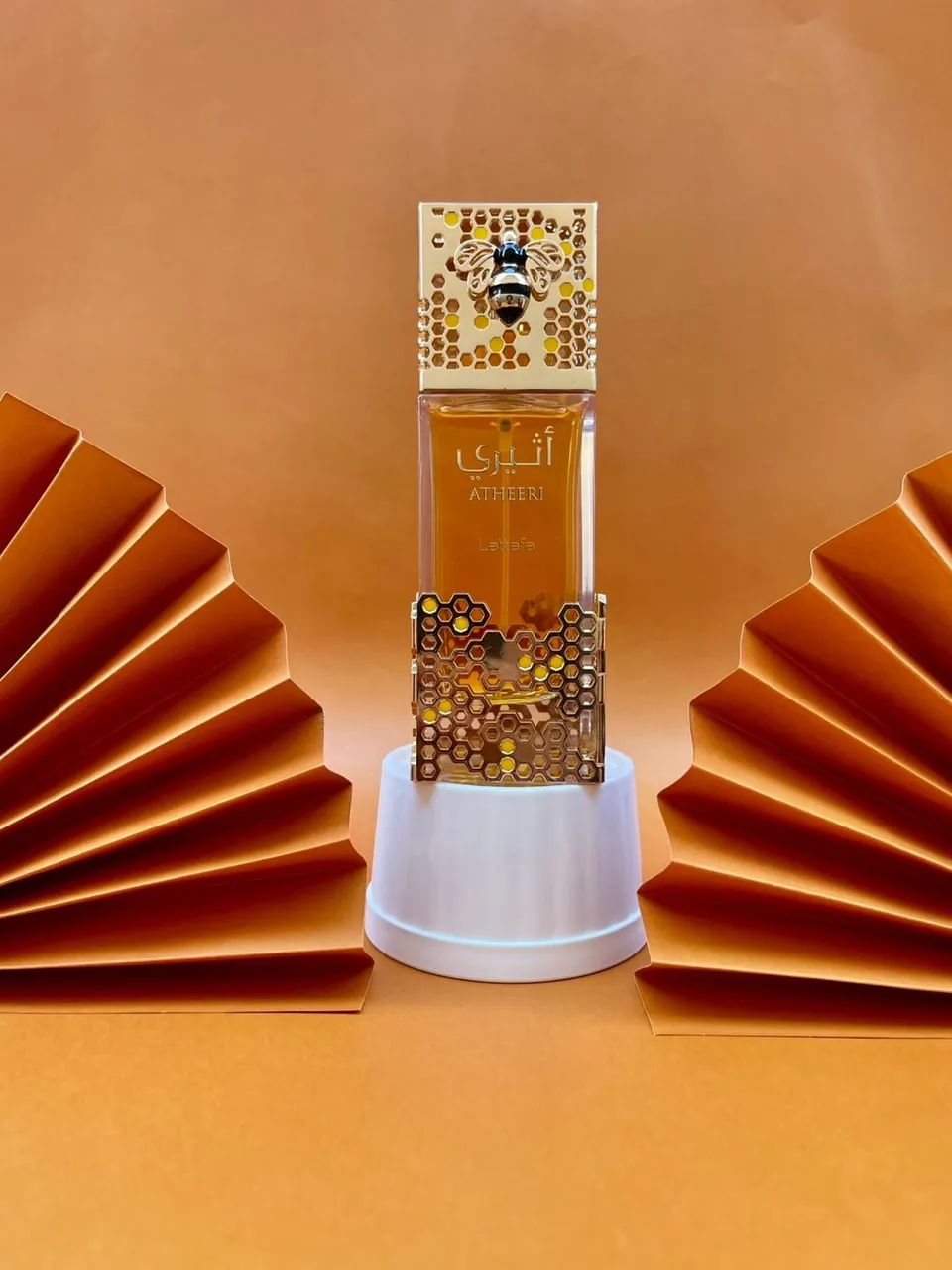 Lattafa  Atheeri EDP 100ml abelhinha  - Foto 4