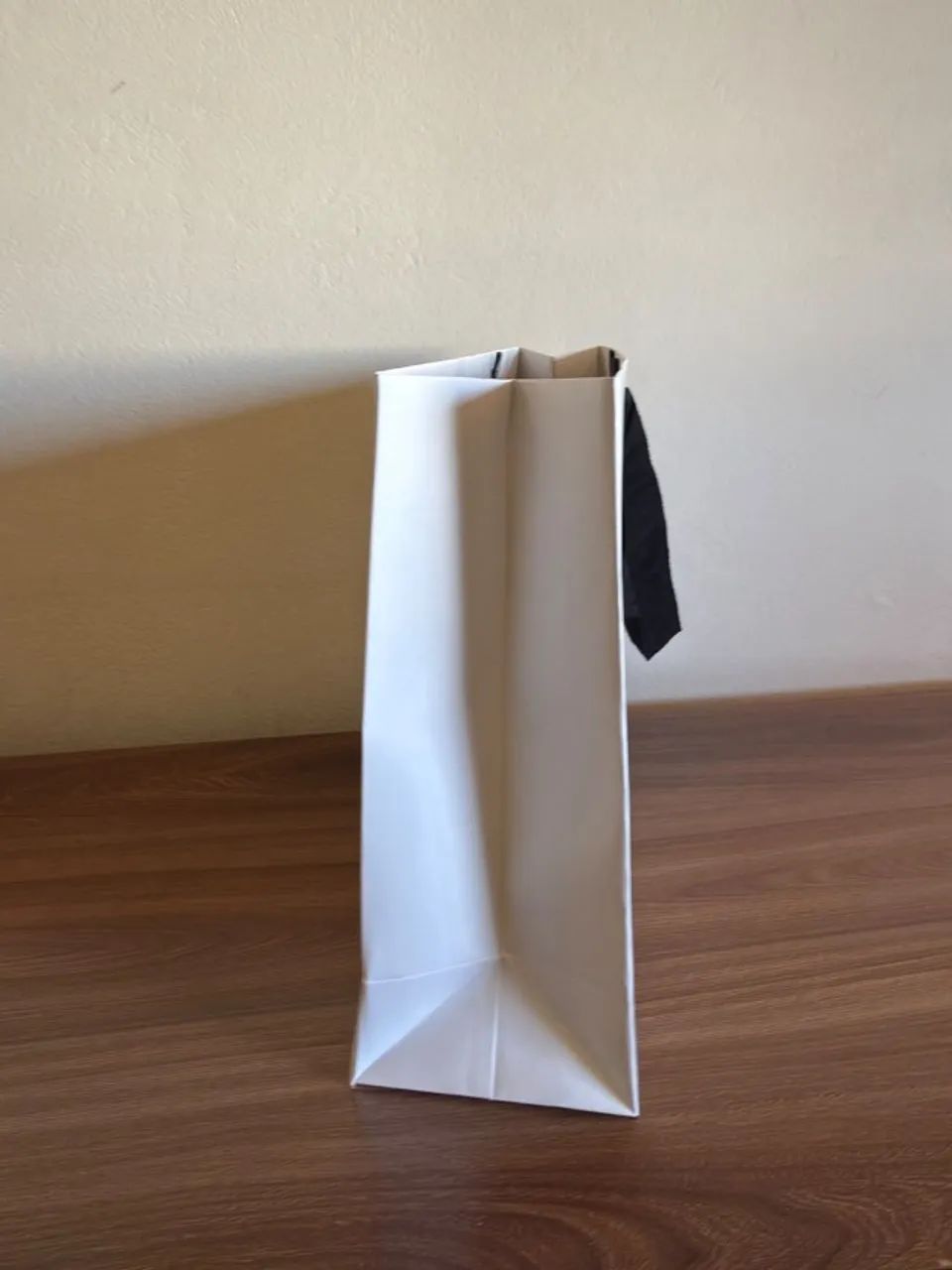 Sacola de papel premium com alça de gorgurão - Foto 3