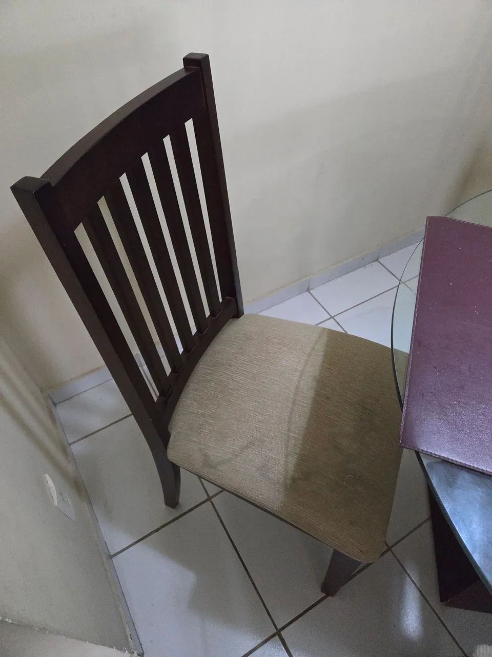 Conjunto mesa com 4 cadeiras - Foto 4