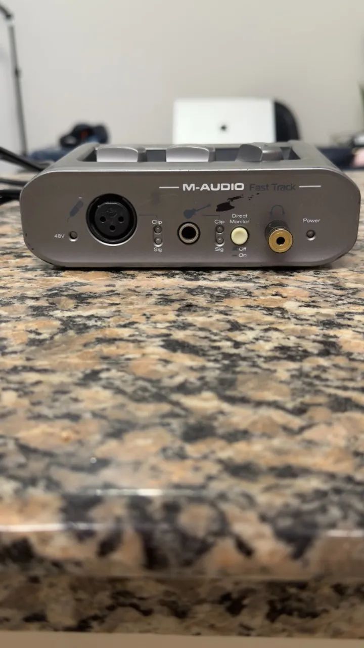 Interface De Áudio M-audio Fast Track - Foto 3