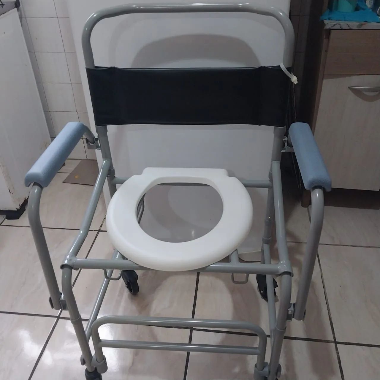 Cadeira de banhos  - Foto 3