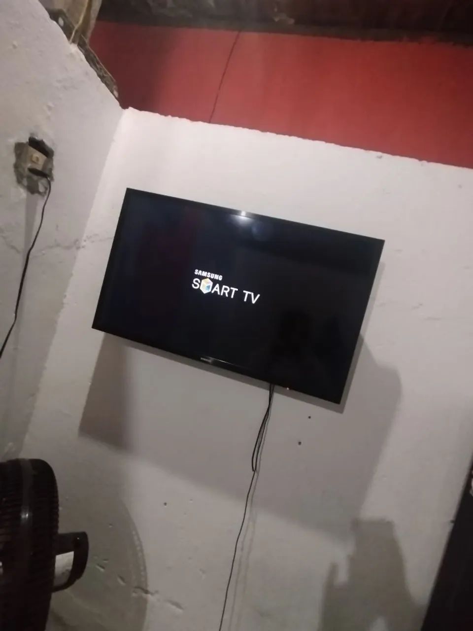 Vendo essa tv smartv Samsung 32 polegadas 