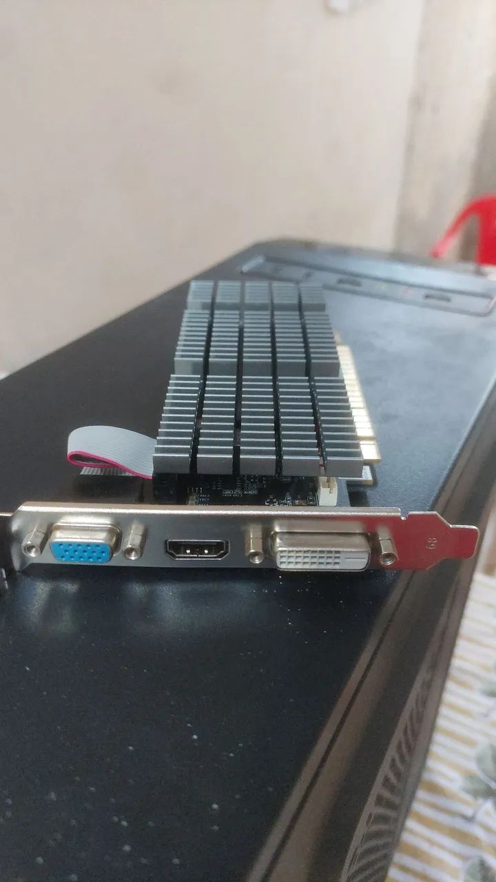 Placa de Vídeo Gt710 - Foto 2