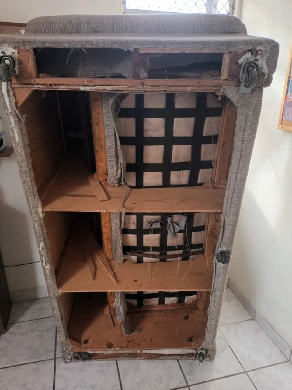 Sofá de 3 lugares - Foto 4