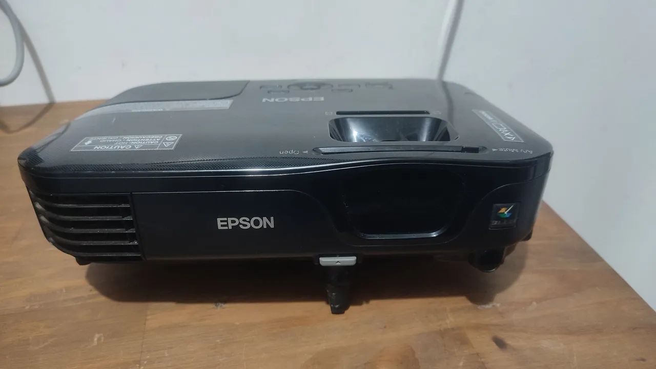 Vende-se Retroprogetor  Epson PowerLite S12 - Foto 2