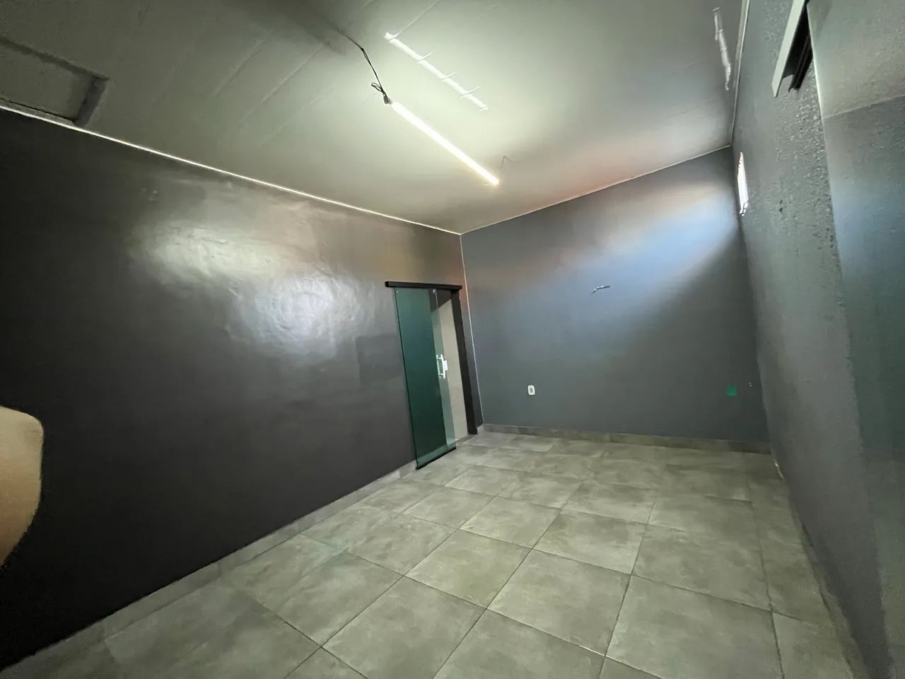 CASA A VENDA OU PARA LOCAÇÃO  - Foto 2