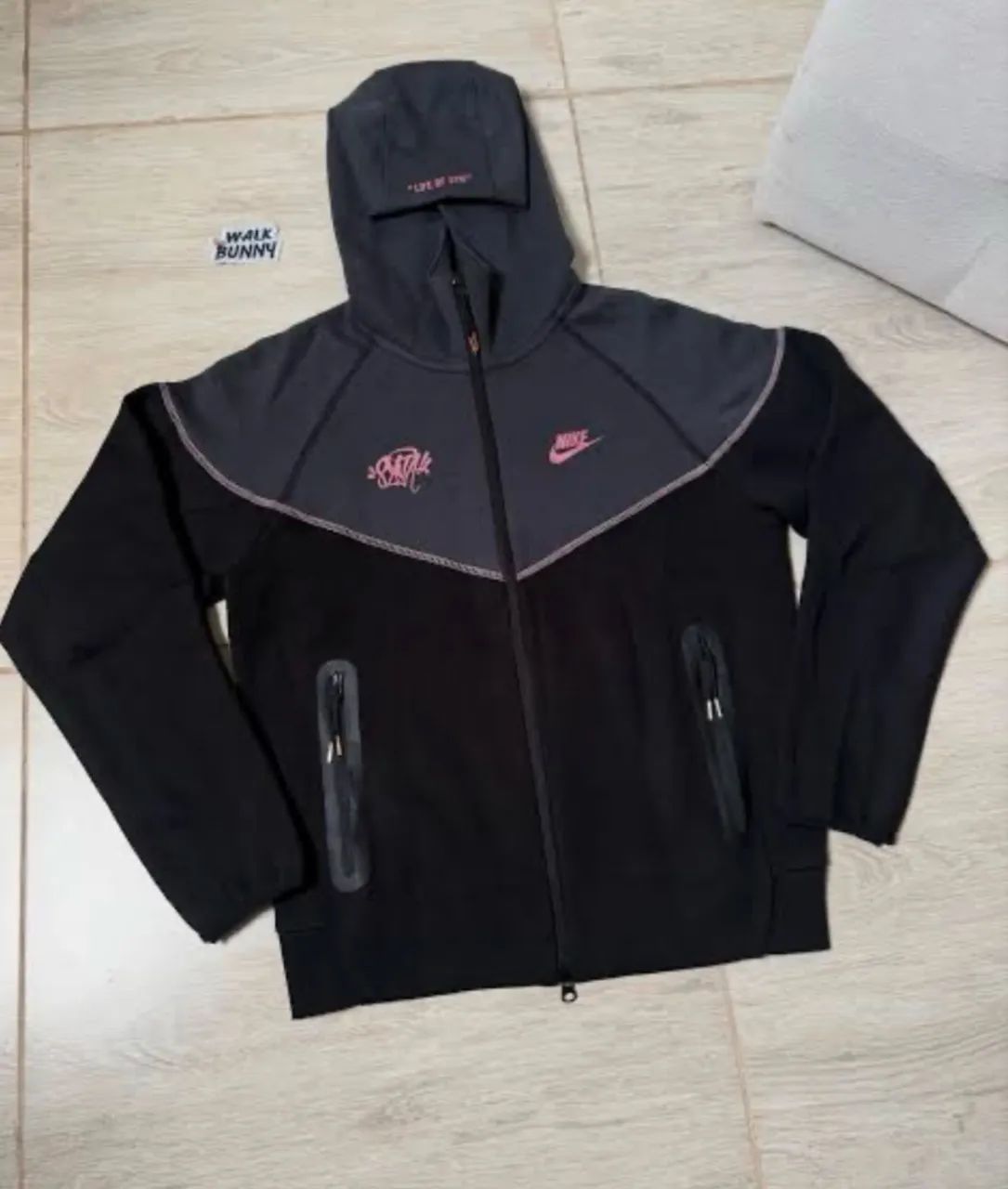 Nike tech 