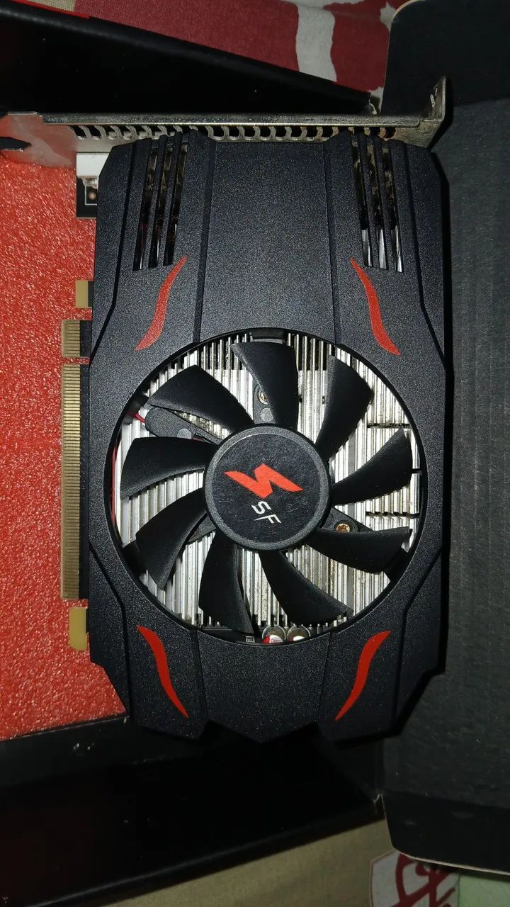 RX 550 4GB COM DEFEITO / PARA REPARO