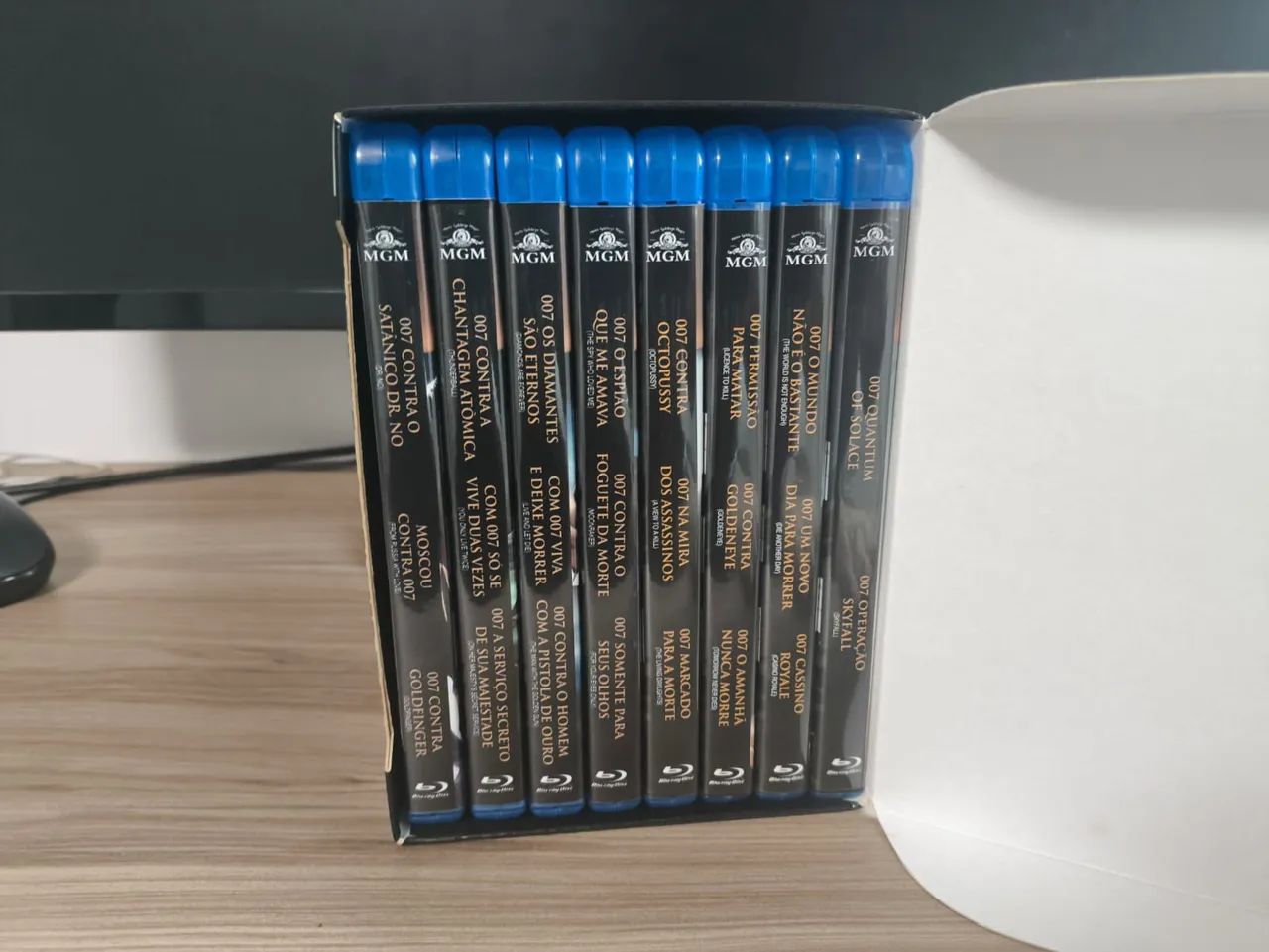 Coleção Box Blu-ray James Bond 007 - 23 filmes - Foto 2
