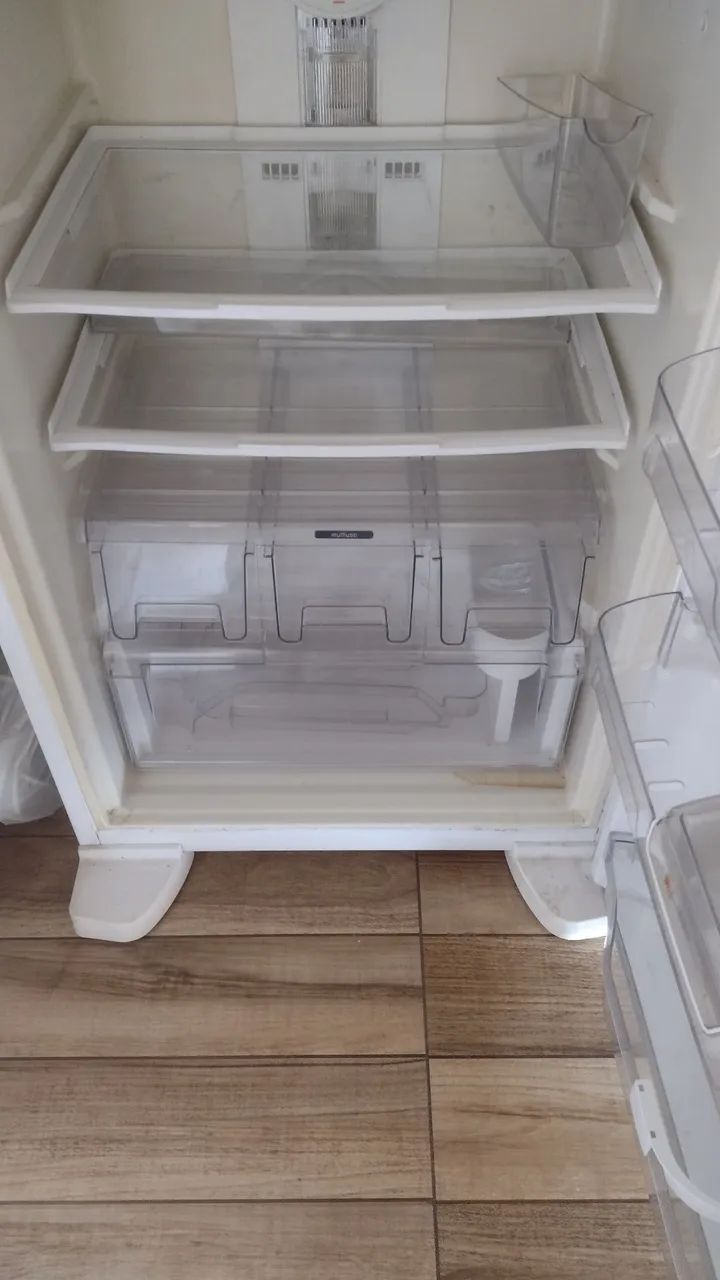 Geladeira Brastemp  - aceito troca por freezer  - Foto 3
