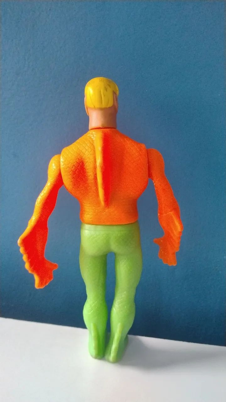 Boneco Aquaman de borracha antigo  - Foto 4