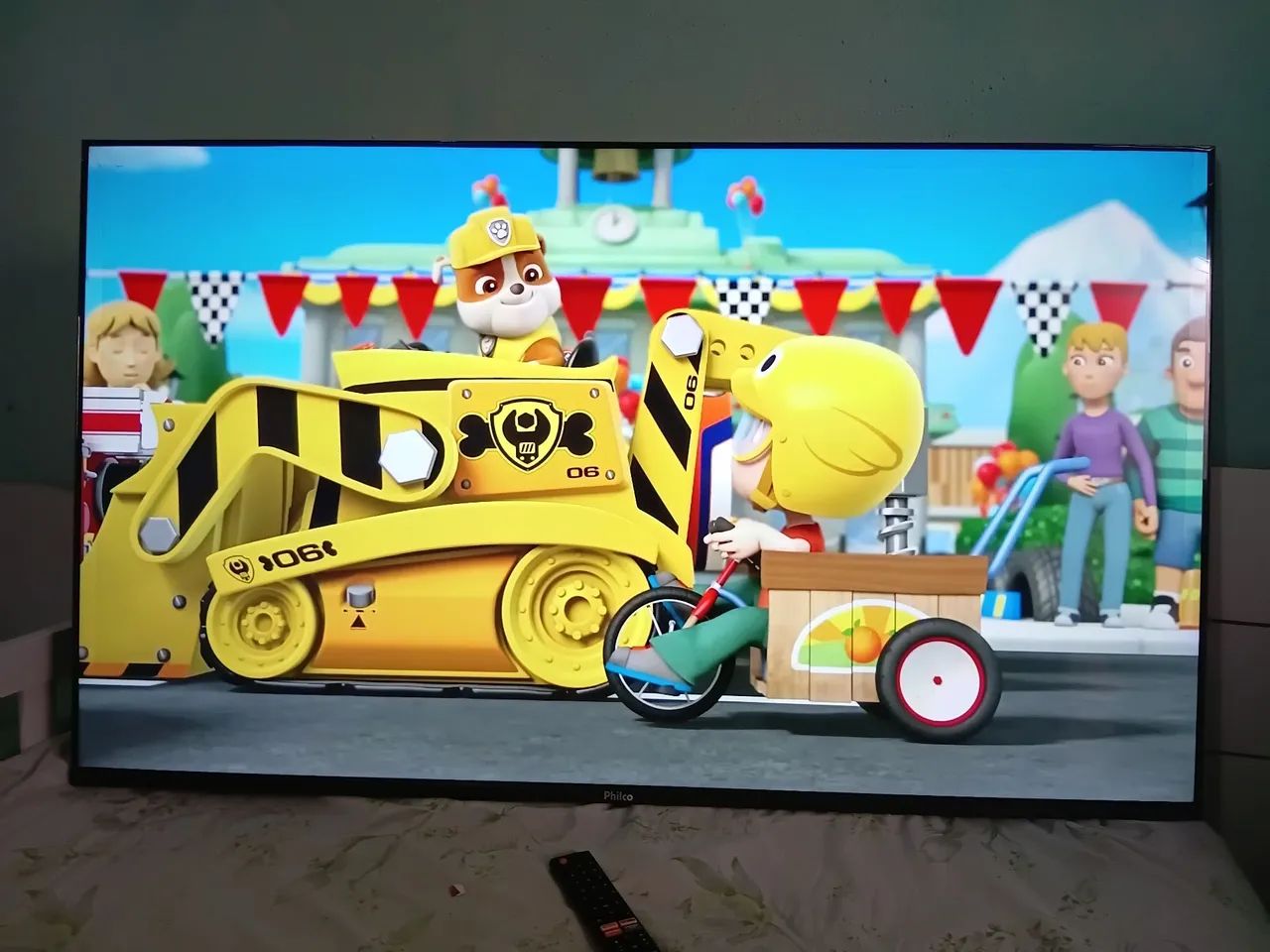 TV 58 POLEGADAS FHILCO 4K NOVA GARANTIA DE 3 MESES - Foto 3