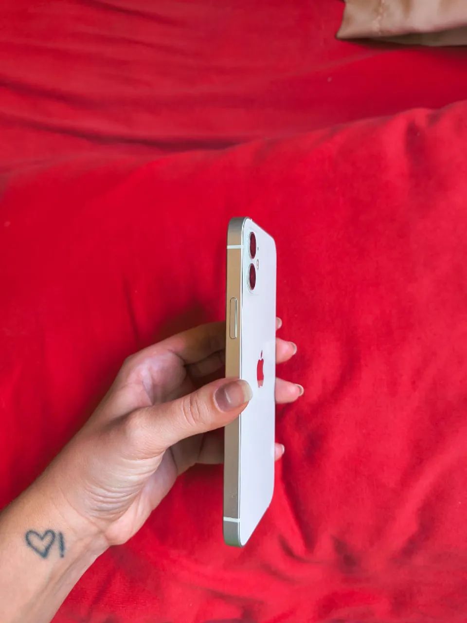 iPhone 12 64GB - Excelente estado | Funcionando perfeitamente - Foto 4
