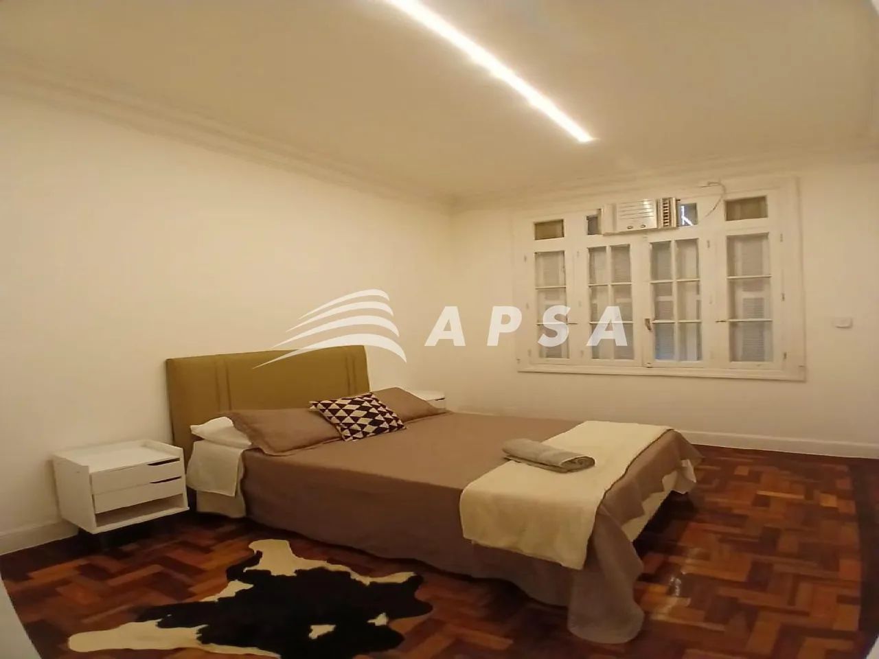 NA CHARMOSA RUA RONALD DE CARVALHO, NO CORAÇÃO DE COPACABANA, ESTE APARTAMENTO DE 150M² RE - Foto 12